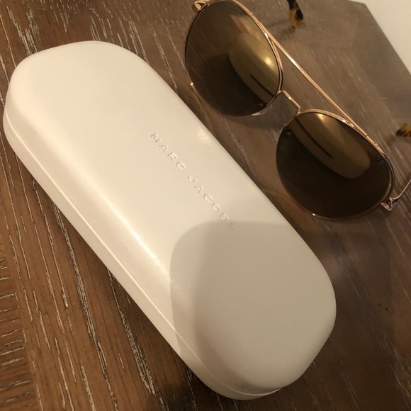 Marc Jacobs sunglasses - Picture 4 of 9